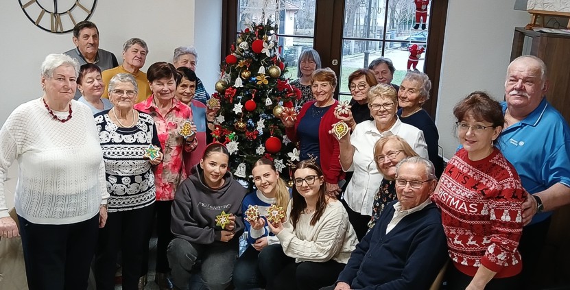 WARSZTATY Z SENIORAMI